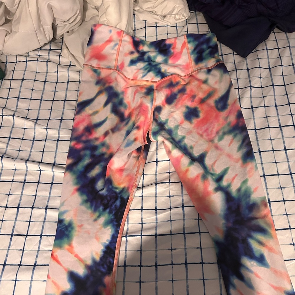 Athelta 7/8 Pink and Blue Tie Dye Pants Size M